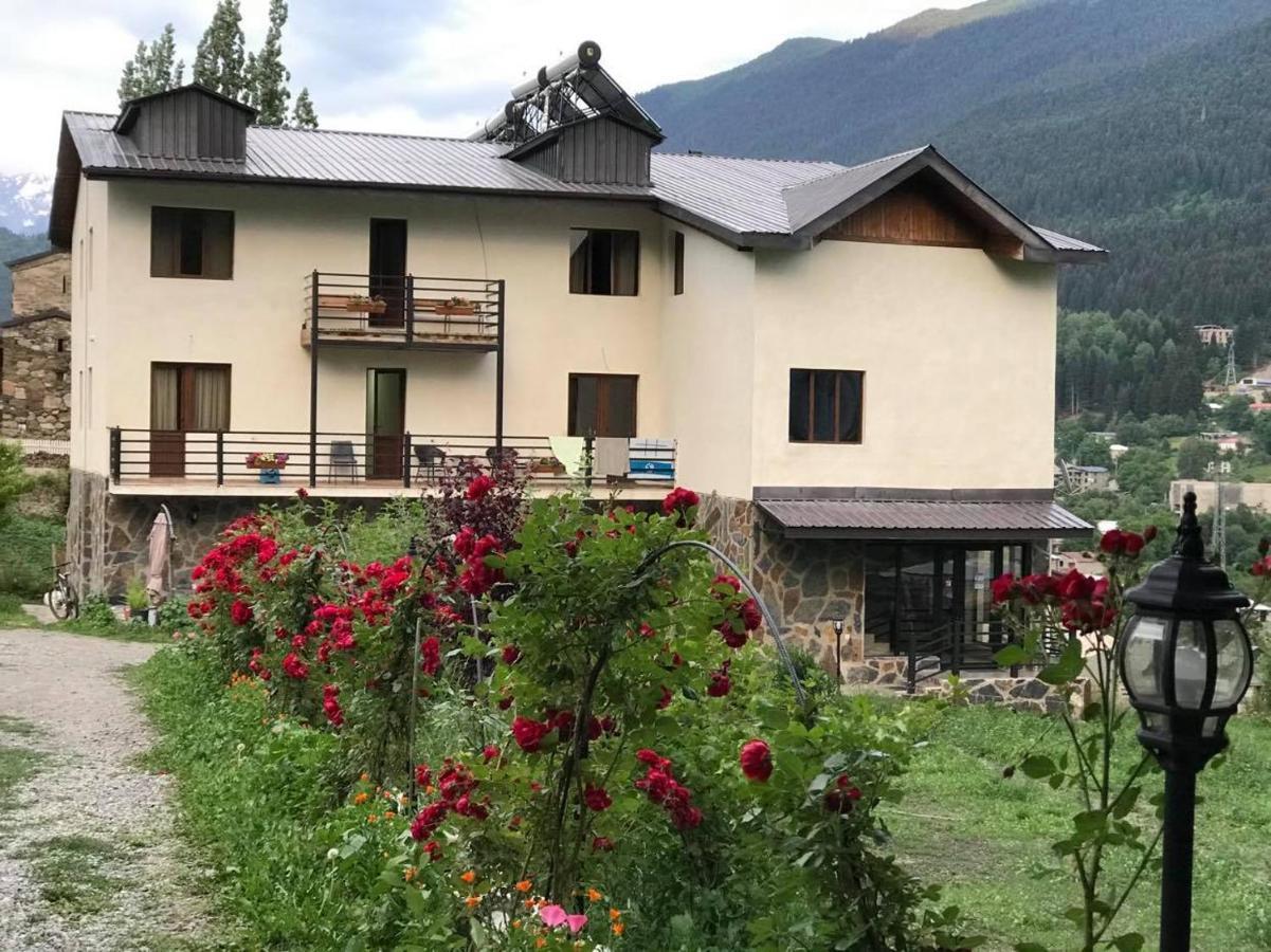 Roza'S Guest House Mestia Exterior foto